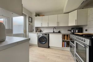 Kitchen- click for photo gallery